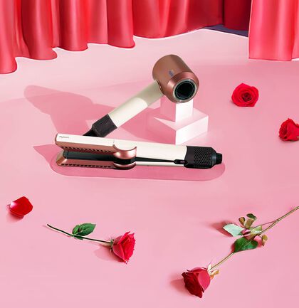 D&eacute;couvrez les outils Dyson &agrave; prix r&eacute;duits pour la Saint-Valentin*