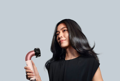 Tuto : r&eacute;aliser le brushing parfait avec le Dyson Supersonic r