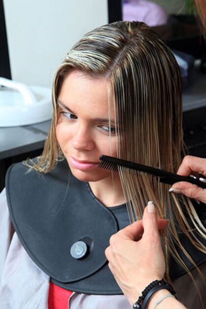 Cheveux mouill&eacute;s