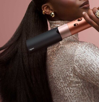 Découvrez les outils Dyson en édition limitée pour les fêtes.