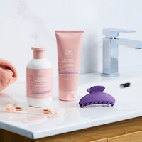 Shampooing raviveur de couleur blond froid Invigo Blonde Recharge 1000ml