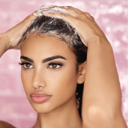Shampooing The One