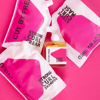 Trio nourrissant cheveux très bouclés frisés Strong Curl Discovery Pack