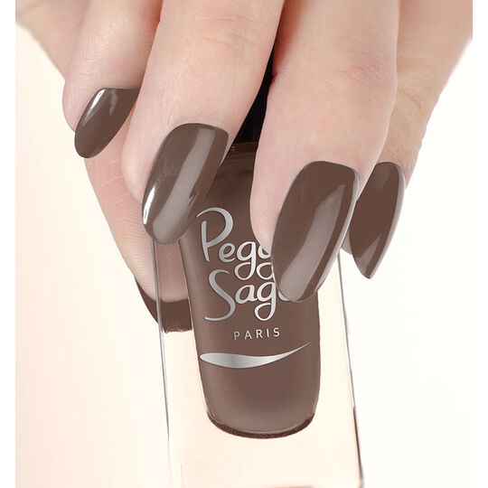 Vernis à ongles lovely brunette