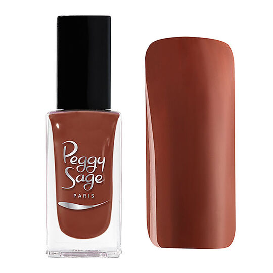 Vernis à ongles camel attidude