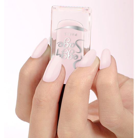 Vernis à ongles opaline