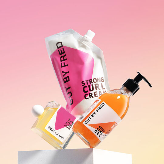 Crème lavante cheveux très bouclés frisés Strong Curl Shampoo