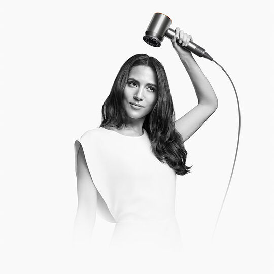 Sèche-cheveux Supersonic avec 5 accessoires de coiffage nickel / cuivré
