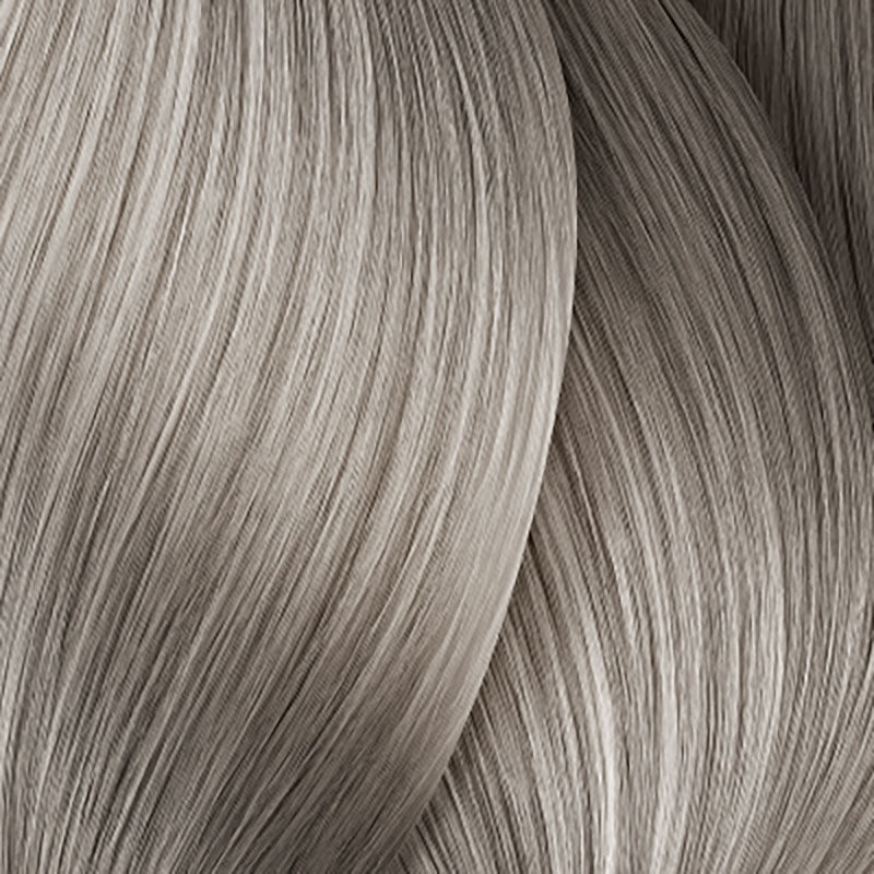 Coloration ton sur ton Dia Color 9.1 blond tr&egrave;s clair cendr&eacute;