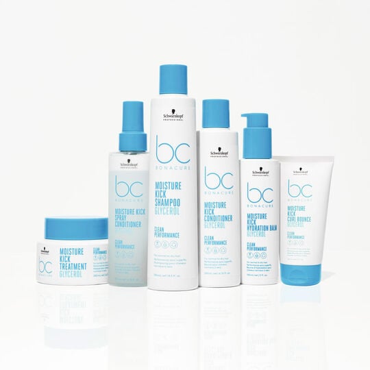 Cr&egrave;me de d&eacute;finition hydratante pour cheveux boucl&eacute;s BC Moisture kick