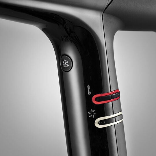 Sèche cheveux Falco noir et argent